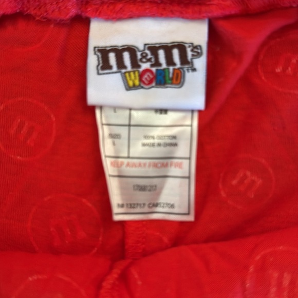 M&M'S WORLD ❤️RED❤️ 2PC TANK AND SHORT SET SIZE LARGE 🌟NWT🌟 - Picture 10 of 14